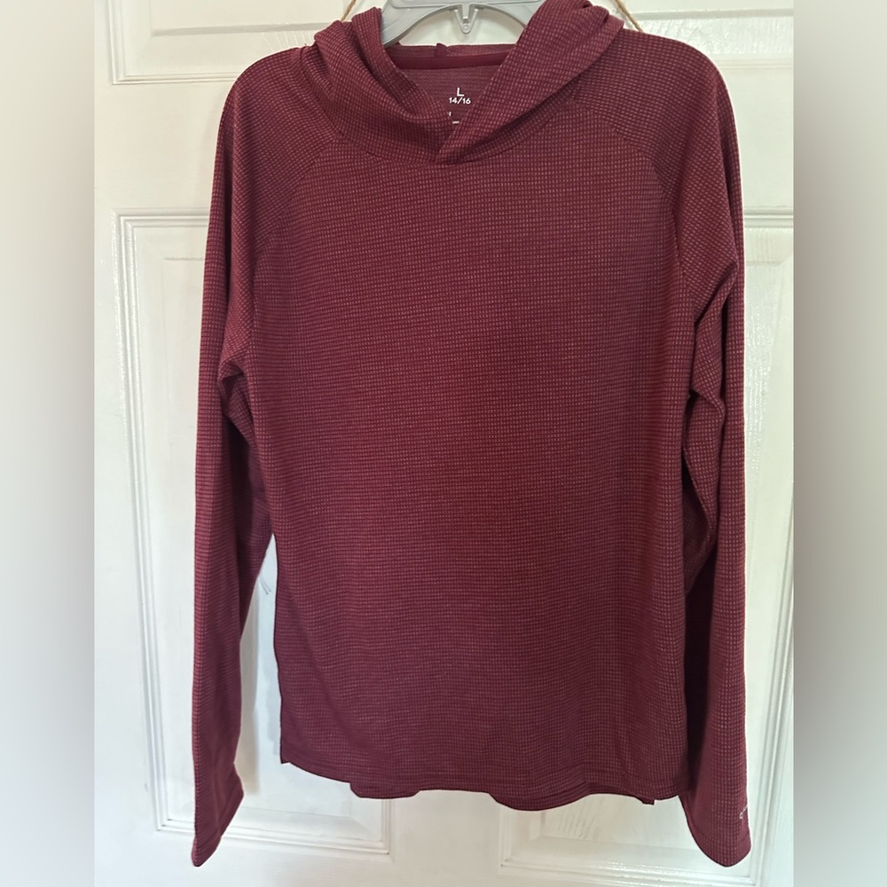 Xersion Boys quick dry hoodie. L(14-16)